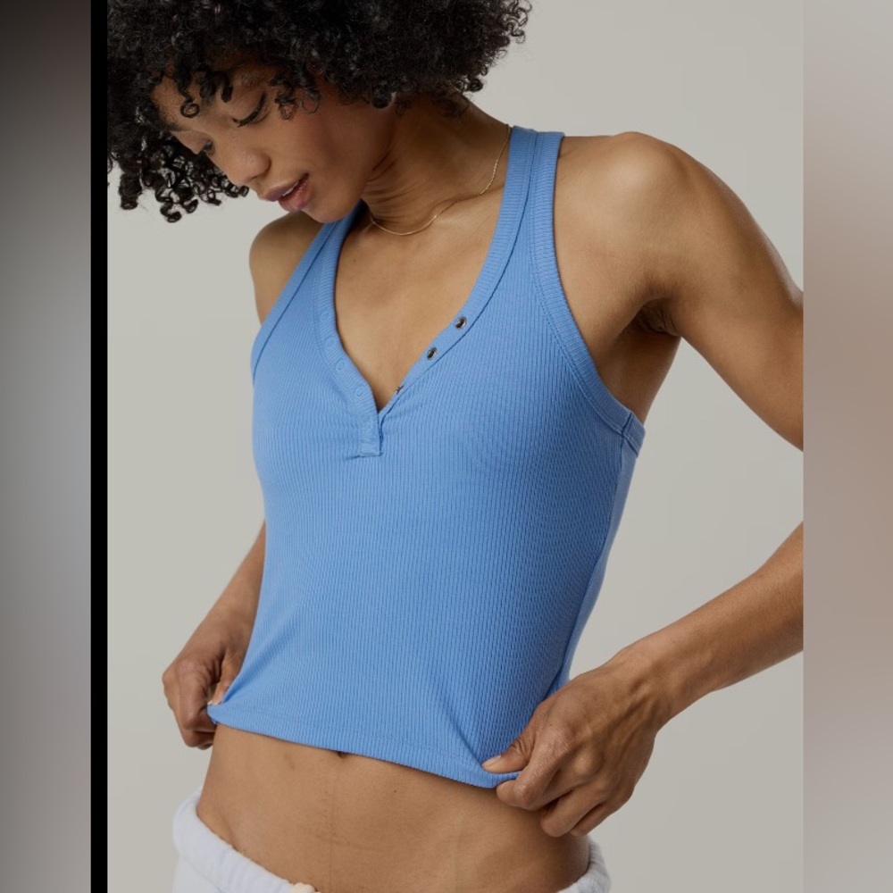 BNWT OFFLINE By Aerie Thumbs Up
Heavyweight Henley Tank Top